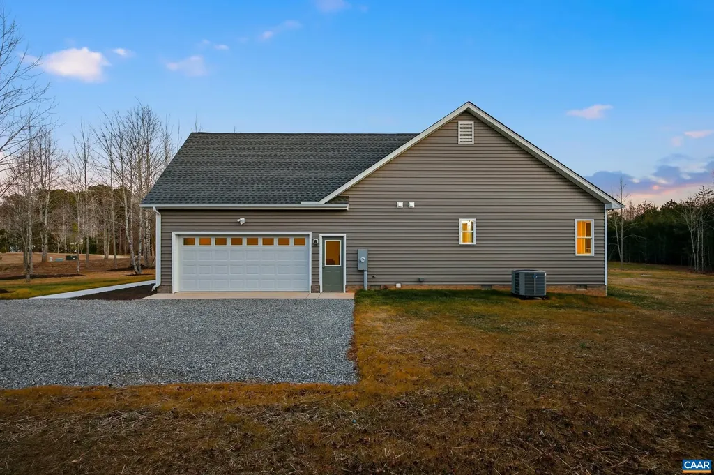 12 Mill Branch Way Bumpass VA 23024