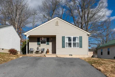 1625 D Street Waynesboro VA 22980