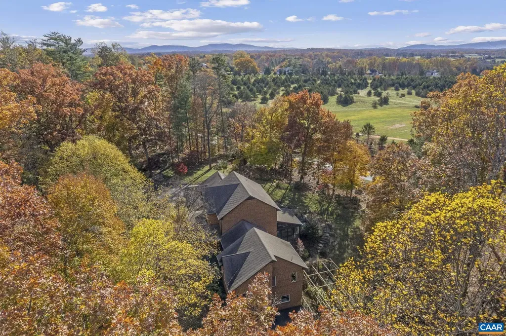 2815 Cola Woods Lane Charlottesville VA 22901