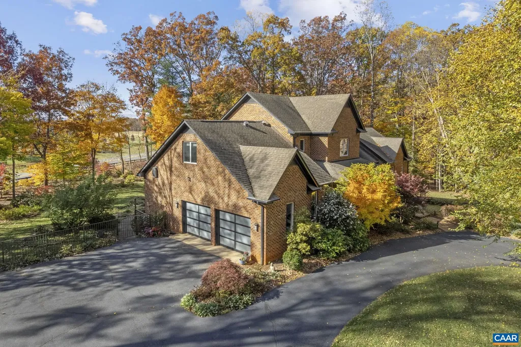 2815 Cola Woods Lane Charlottesville VA 22901