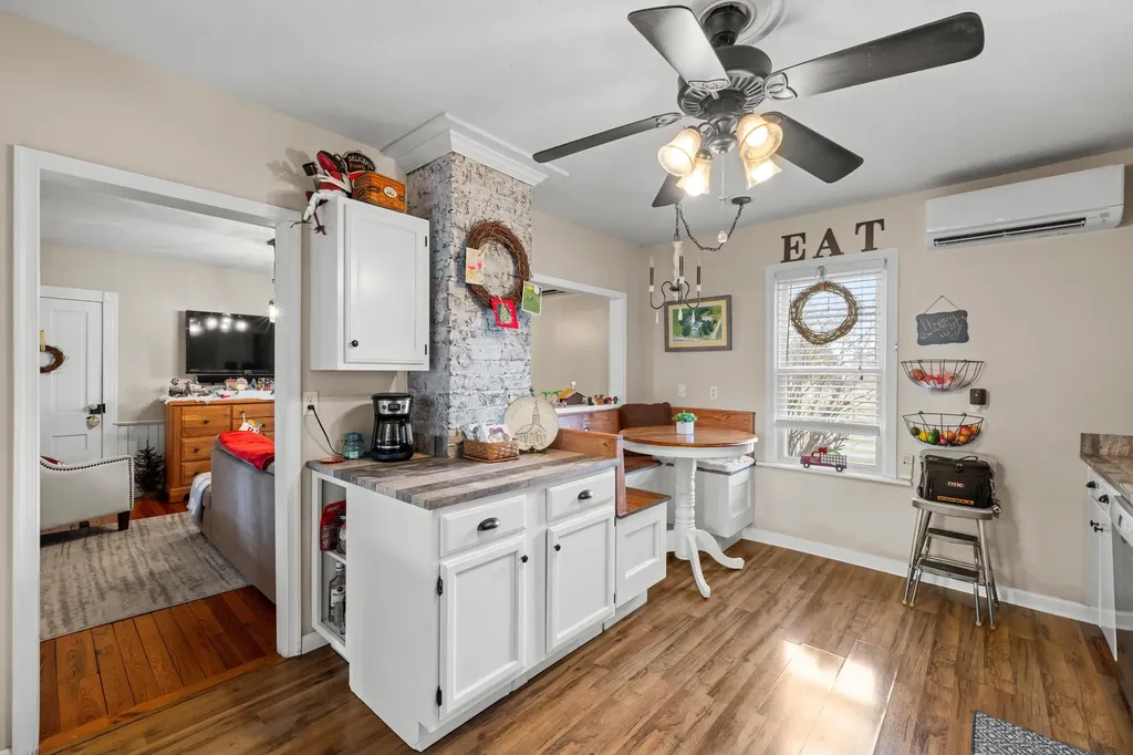 955 Entry School Road Fishersville VA 22939