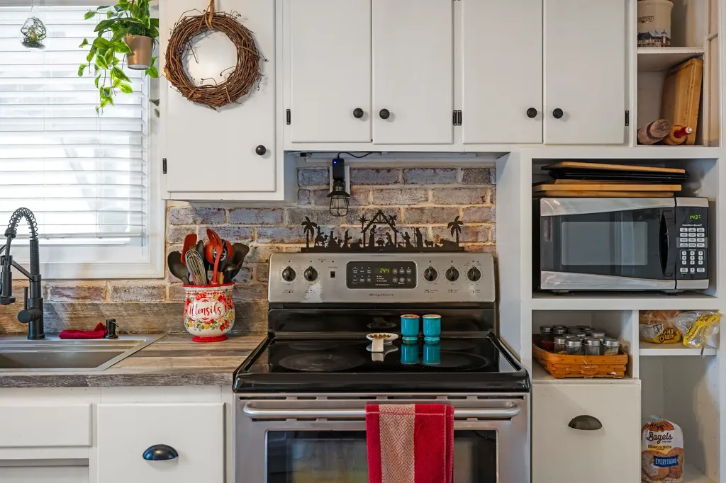 955 Entry School Road Fishersville VA 22939