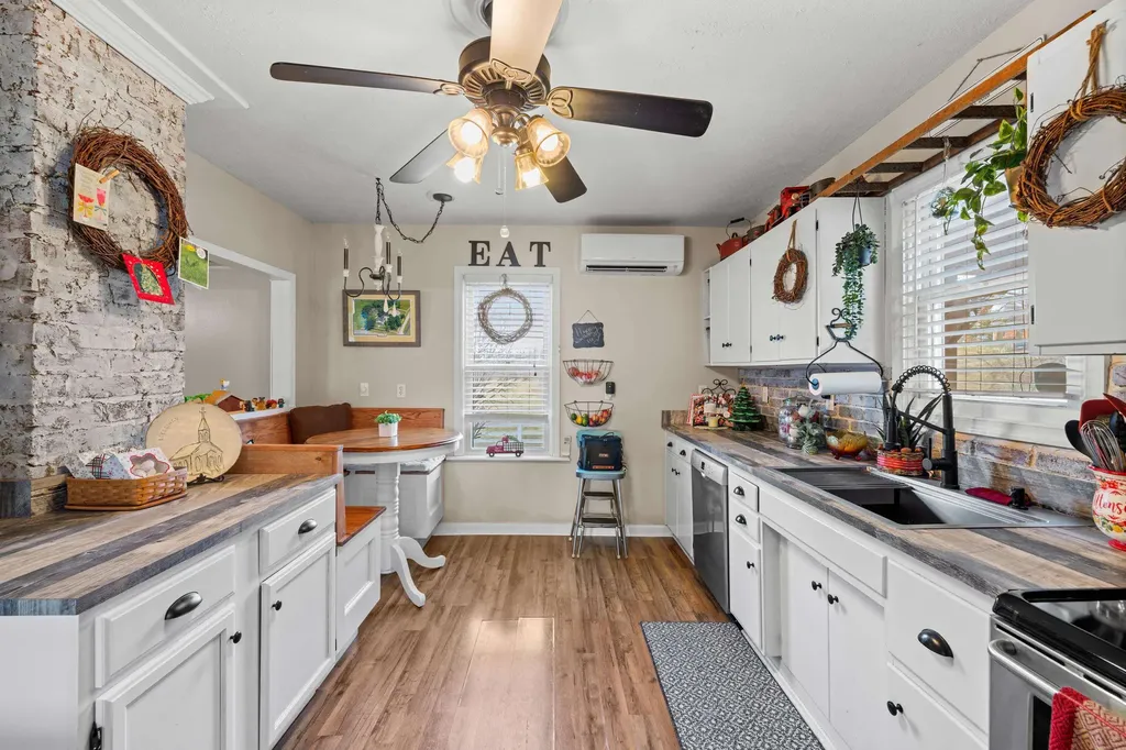 955 Entry School Road Fishersville VA 22939