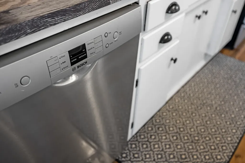 955 Entry School Road Fishersville VA 22939