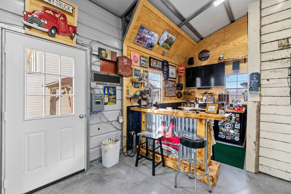 955 Entry School Road Fishersville VA 22939