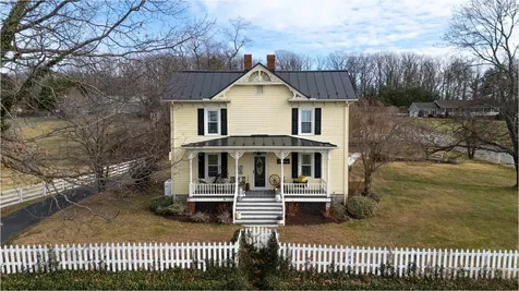 955 Entry School Road Fishersville VA 22939