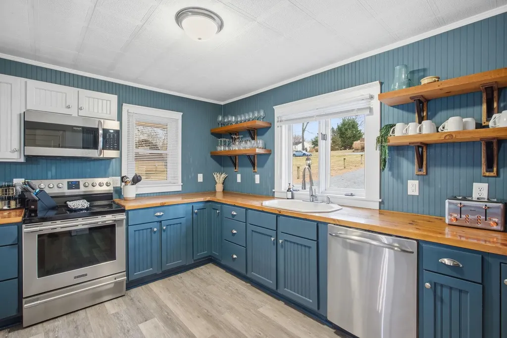 3635 Riverbend Drive Elkton VA 22827