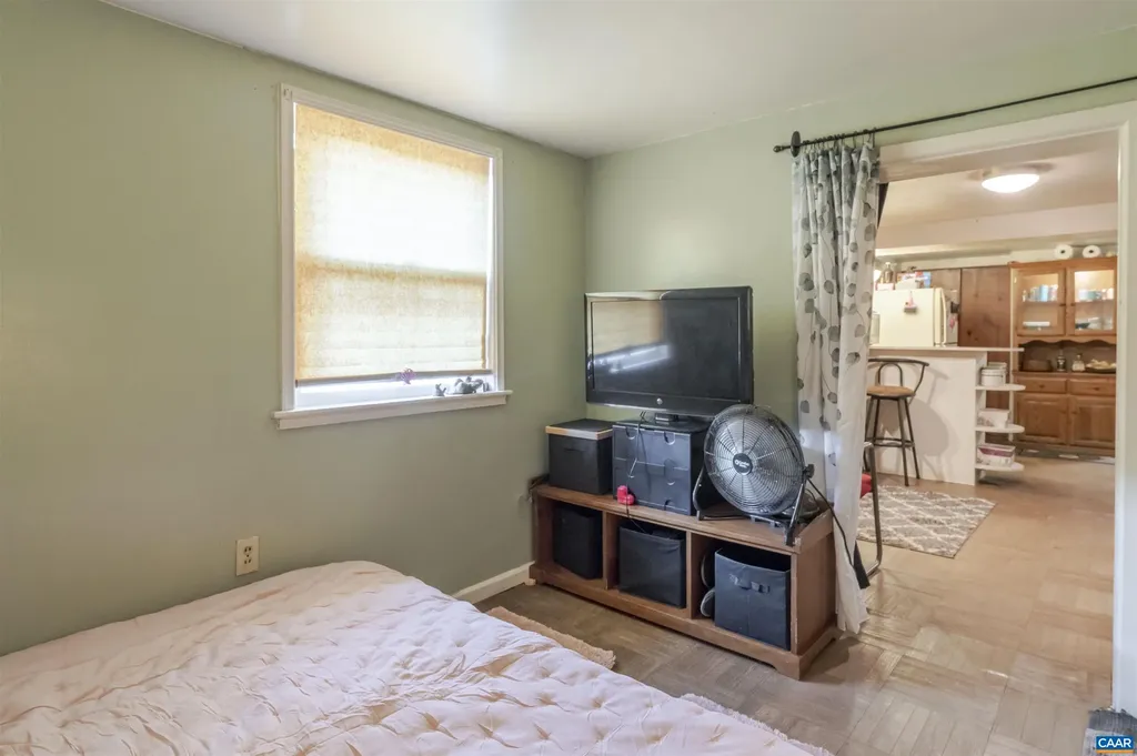 908 Rockland Avenue Charlottesville VA 22902