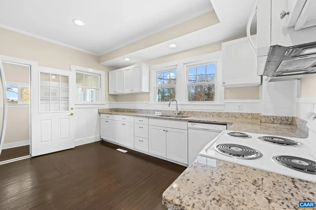 1503 Central Plains Road Palmyra VA 22963