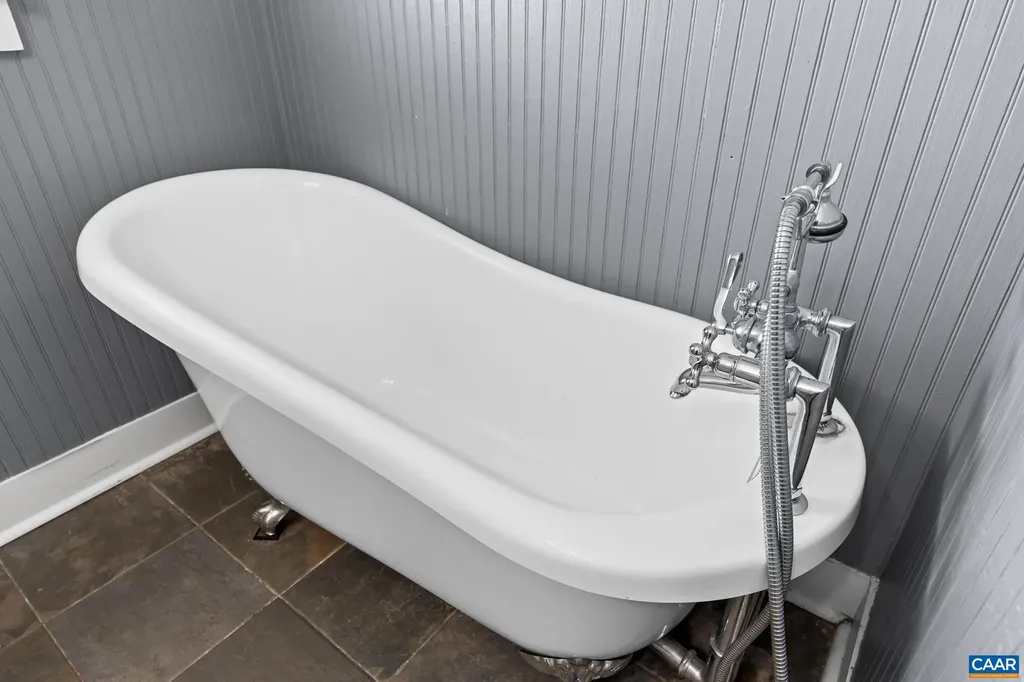 1503 Central Plains Road Palmyra VA 22963