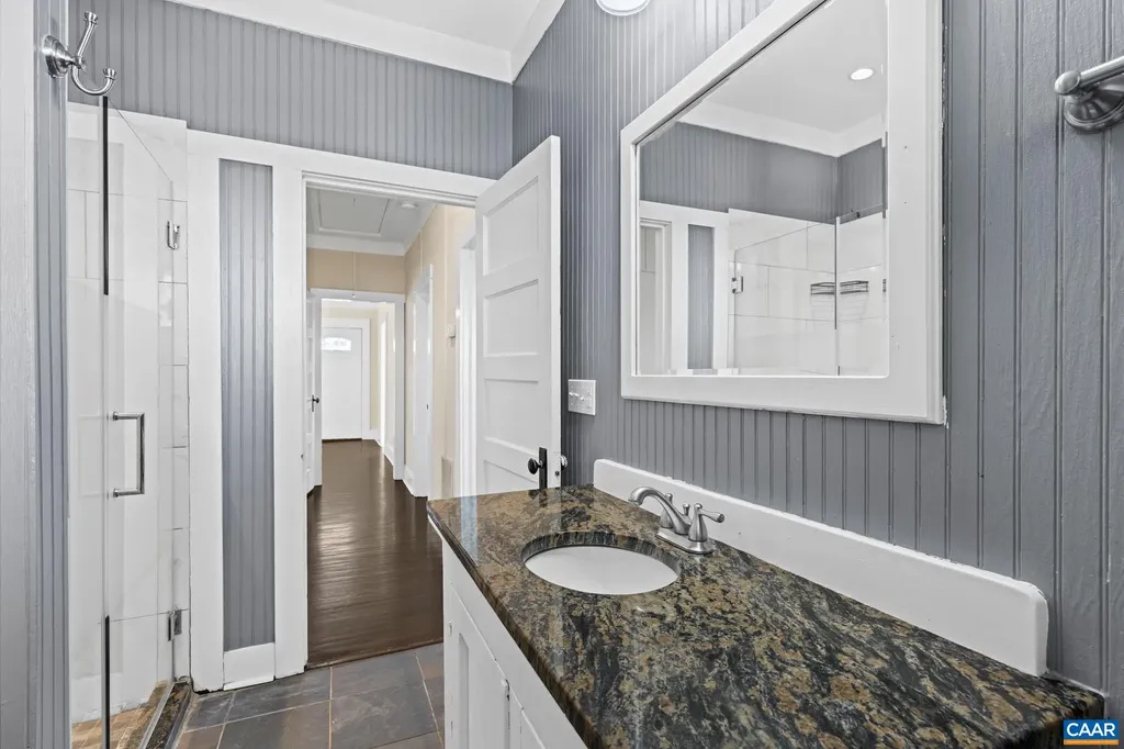 1503 Central Plains Road Palmyra VA 22963