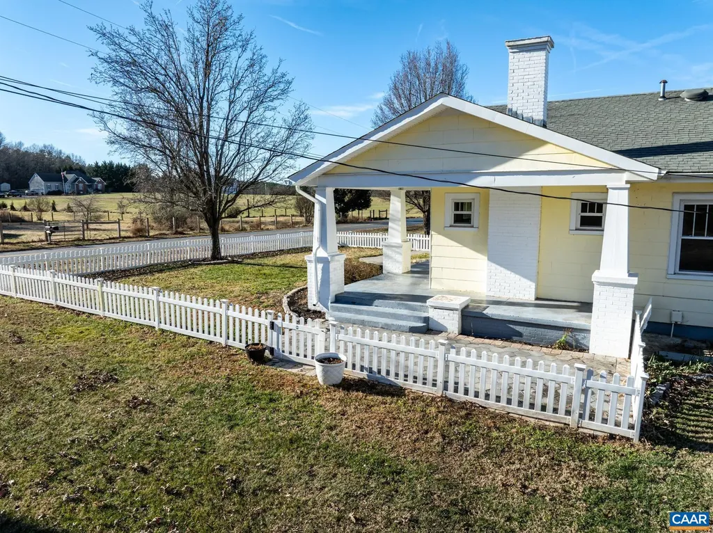 1503 Central Plains Road Palmyra VA 22963