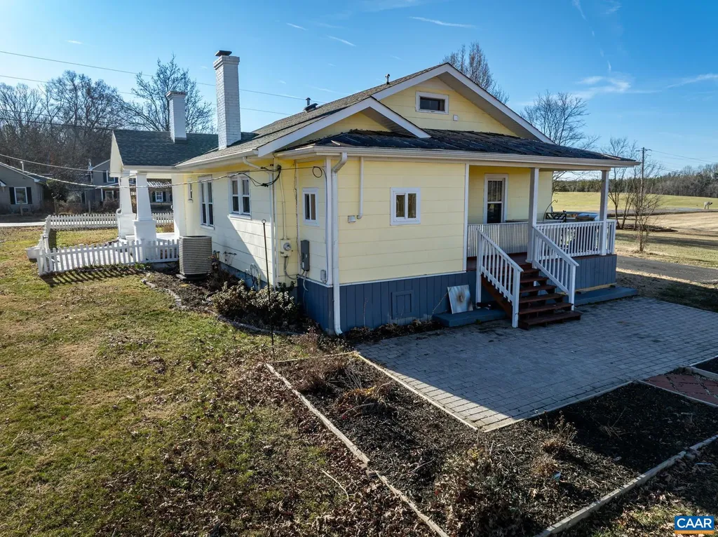 1503 Central Plains Road Palmyra VA 22963