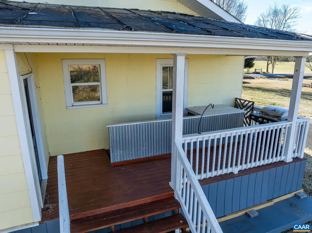 1503 Central Plains Road Palmyra VA 22963