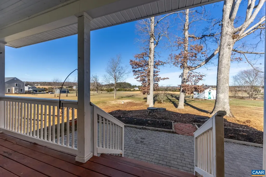 1503 Central Plains Road Palmyra VA 22963