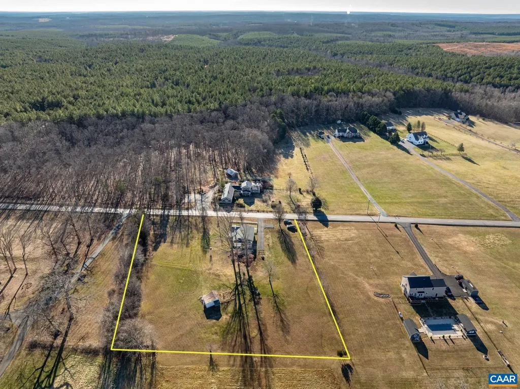 1503 Central Plains Road Palmyra VA 22963