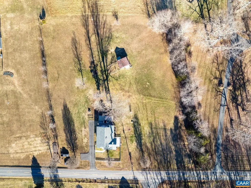 1503 Central Plains Road Palmyra VA 22963