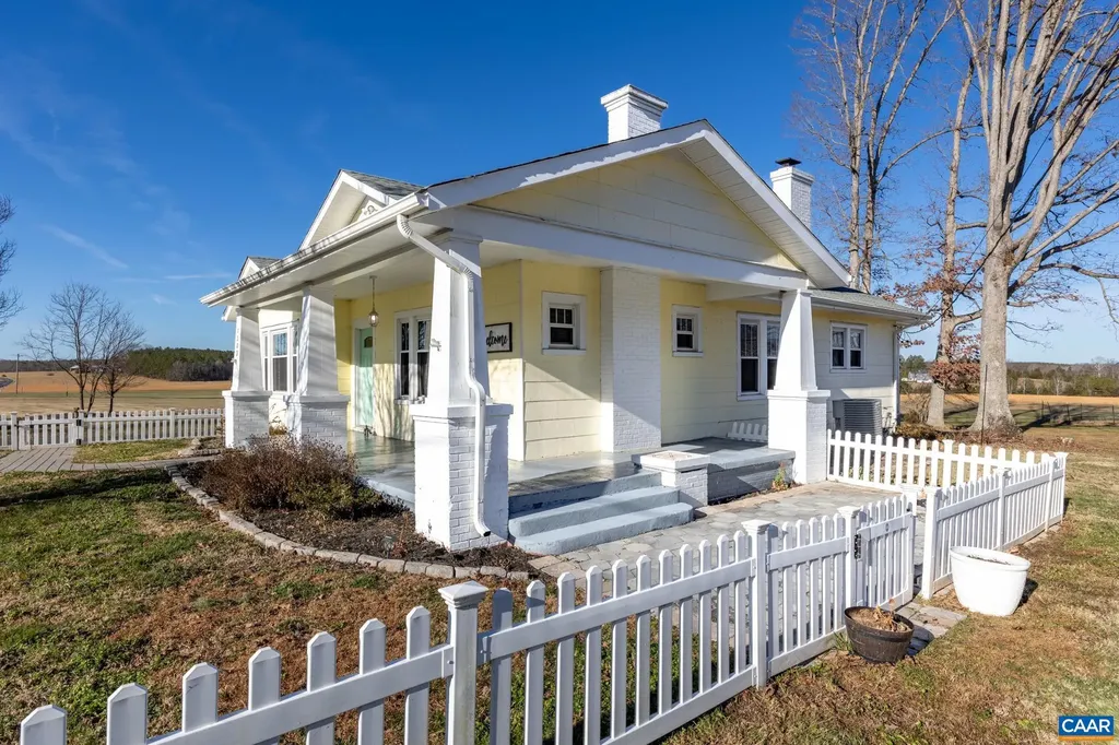 1503 Central Plains Road Palmyra VA 22963