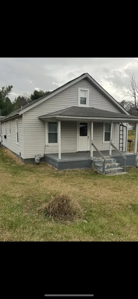 14 Mulberry Street Staunton VA 24401