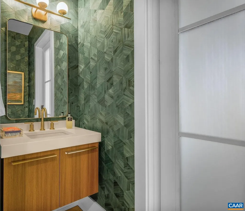 2775 Palmer Drive Keswick VA 22947