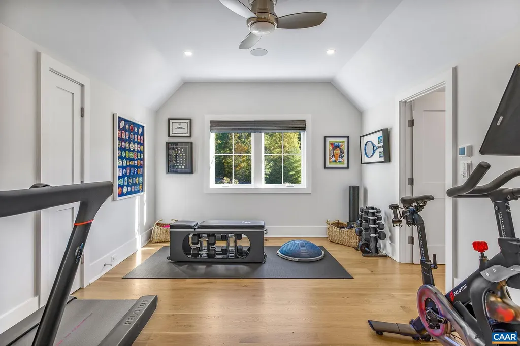 2775 Palmer Drive Keswick VA 22947