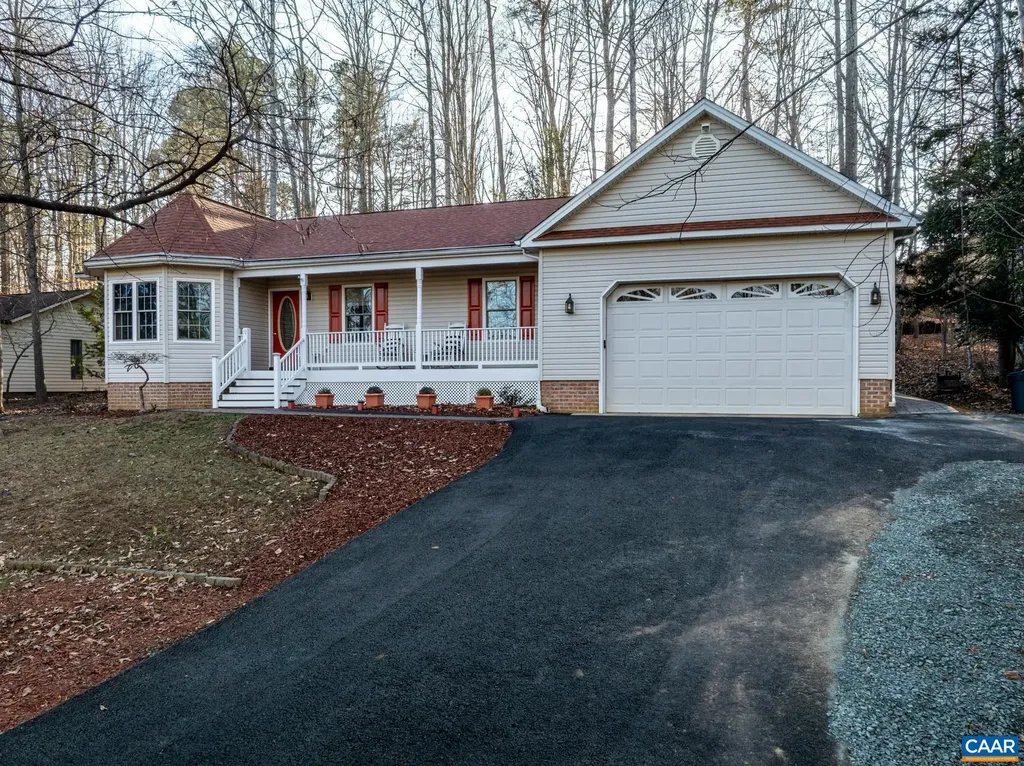 12 Whippoorwill Lane Palmyra VA 22963