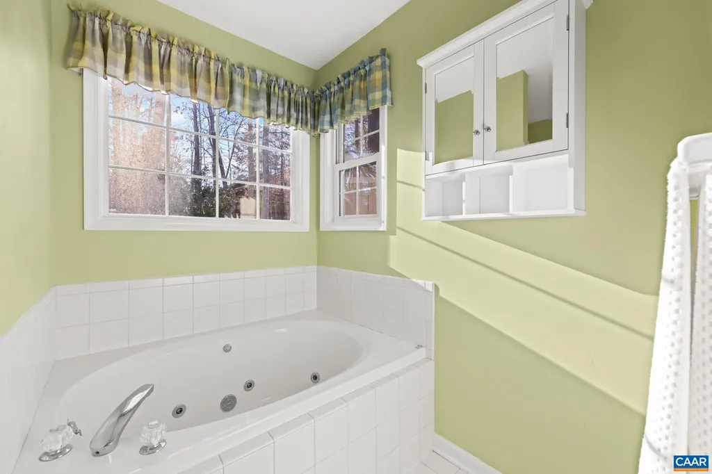 12 Whippoorwill Lane Palmyra VA 22963