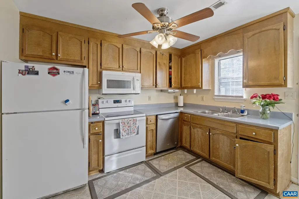 2319 Finch Court Charlottesville VA 22911