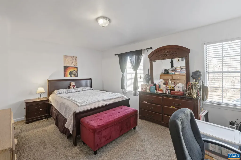2319 Finch Court Charlottesville VA 22911