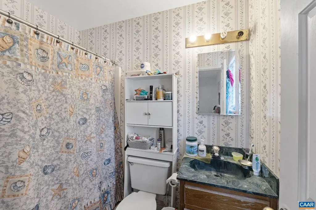 2319 Finch Court Charlottesville VA 22911
