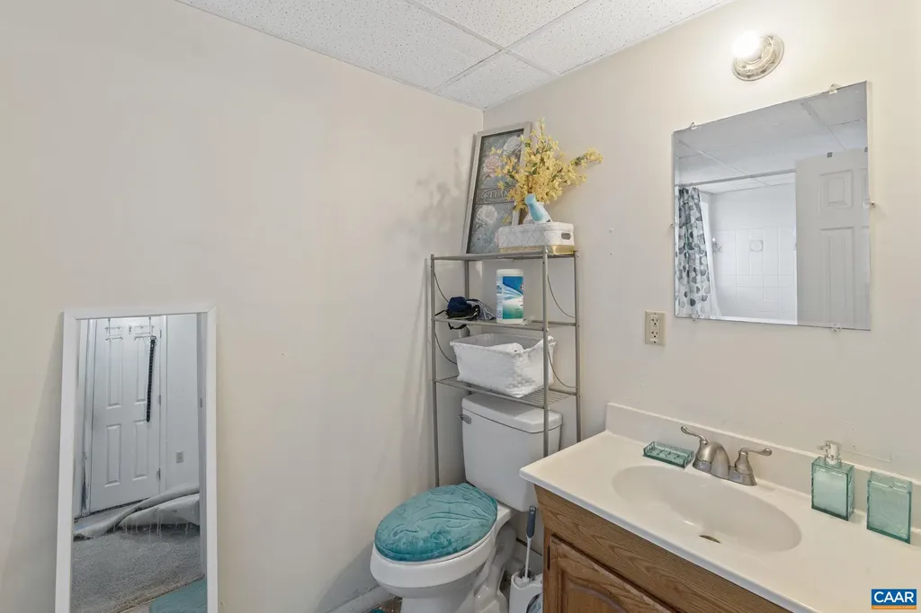 2319 Finch Court Charlottesville VA 22911