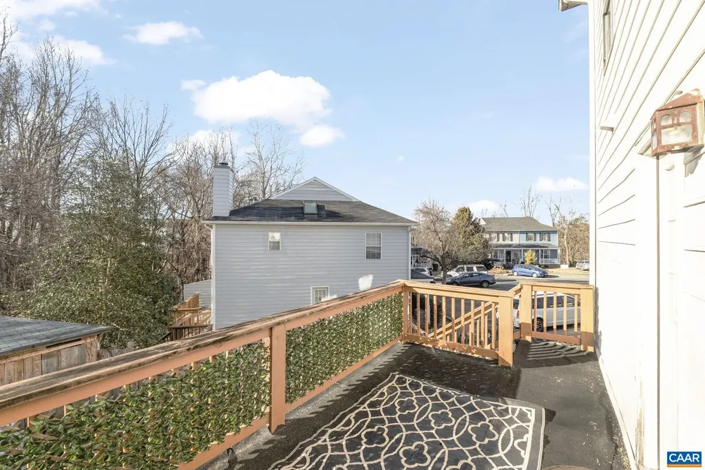 2319 Finch Court Charlottesville VA 22911