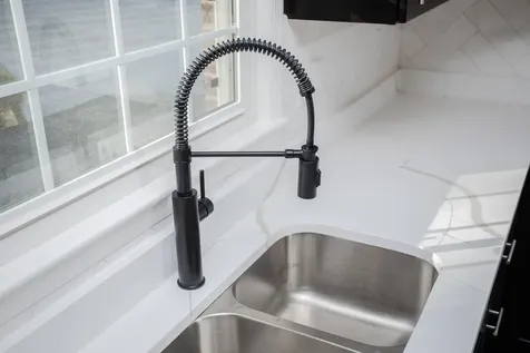 12 Essex Road Grottoes VA 24441