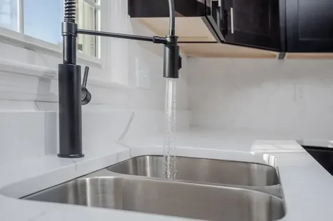 12 Essex Road Grottoes VA 24441