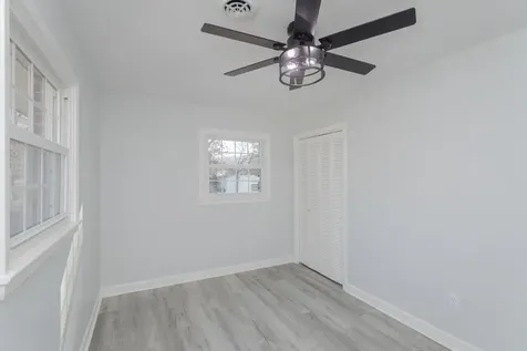 12 Essex Road Grottoes VA 24441