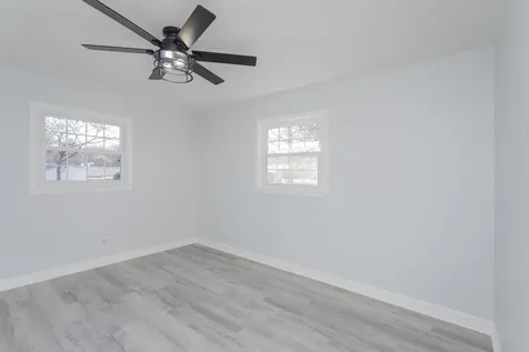 12 Essex Road Grottoes VA 24441