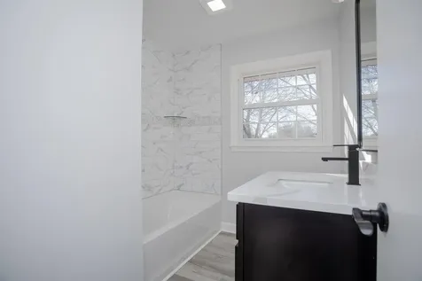 12 Essex Road Grottoes VA 24441