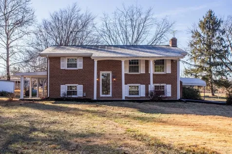 12 Essex Road Grottoes VA 24441