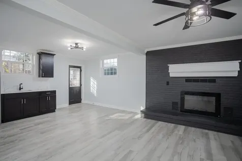 12 Essex Road Grottoes VA 24441