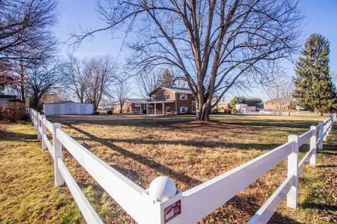 12 Essex Road Grottoes VA 24441