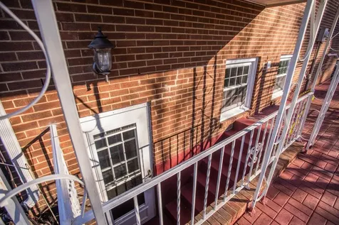 12 Essex Road Grottoes VA 24441