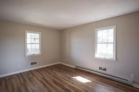 2834 Brownsburg Turnpike Raphine VA 24472