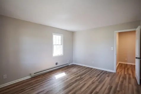 2834 Brownsburg Turnpike Raphine VA 24472