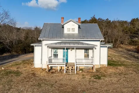10997 Senedo Road Mt Jackson VA 22842