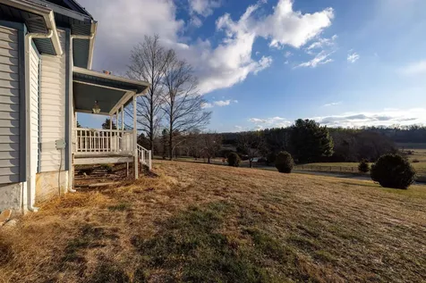10997 Senedo Road Mt Jackson VA 22842