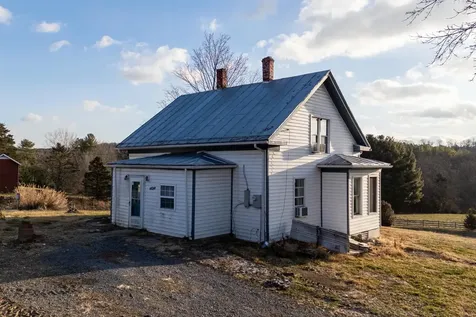 10997 Senedo Road Mt Jackson VA 22842