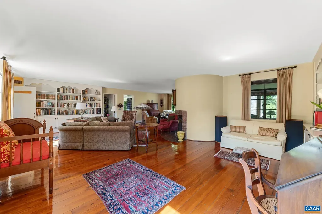 10127 Little Skyline Drive Orange VA 22960