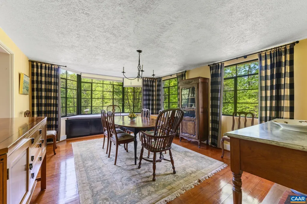 10127 Little Skyline Drive Orange VA 22960