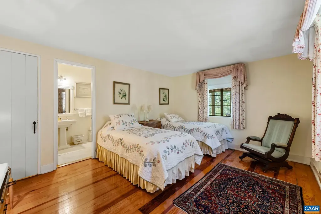 10127 Little Skyline Drive Orange VA 22960