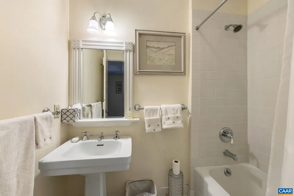 10127 Little Skyline Drive Orange VA 22960